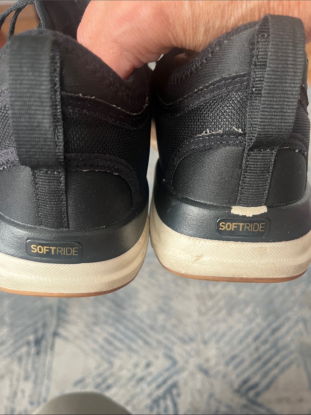Puma Woman’s Black Soft Foam Optimal Comfort. Size 9.5 - Picture 2 of 4